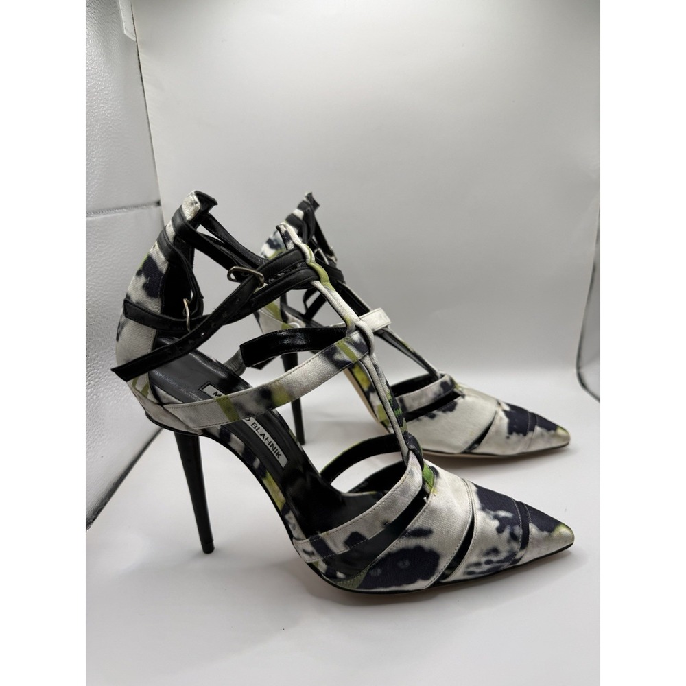 Manolo Blahnik‎ (handmade in Italy) Pointed-toe stiletto pumps with straps